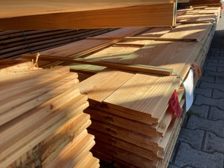 Ca. 68x Douglas Wisselsponning/Halfhoutsrabat, 18x190mm, lengte 600cm